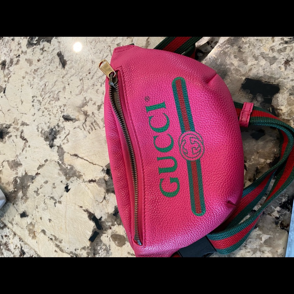 Authentic small Gucci belt bag